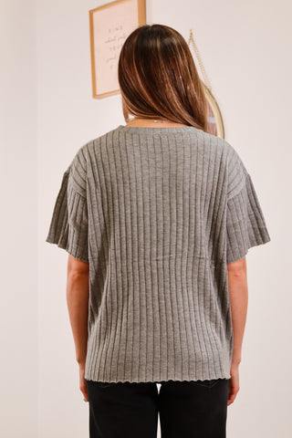 Grey short sleeve top, gray short sleeve top, long grey short sleeve top, long gray short sleeve top, gray tops, grey tops, fall tops, fall short sleeves, grey fall tops, gray fall tops, short sleeve tops