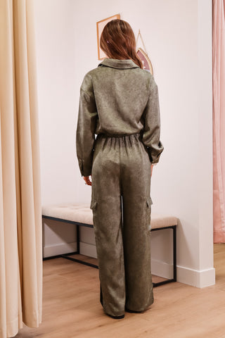 Crinkle satin cargo pants, olive green, sinch waistband, matching set