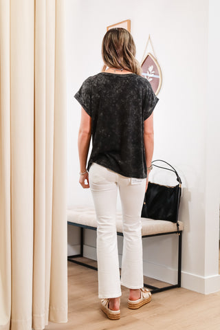 T-shirt, pocket t-shirt, black tee, long t-shirt