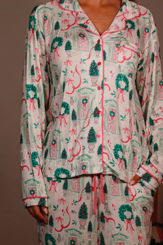 white pajama set, white and pink pajama set, white and green pajama set, christmas pajama set, holiday pajama set, button down pajama set, white button down pajama set, white and pink button down pajama set, white and green button down pajama set, holiday gift ideas, birthday gift ideas