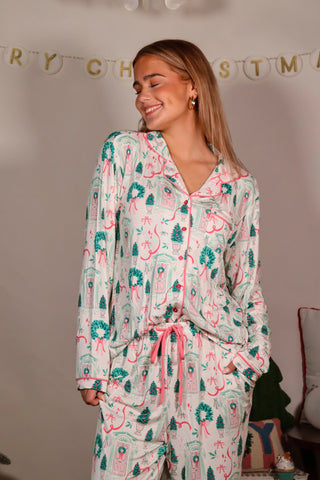 white pajama set, white and pink pajama set, white and green pajama set, christmas pajama set, holiday pajama set, button down pajama set, white button down pajama set, white and pink button down pajama set, white and green button down pajama set, holiday gift ideas, birthday gift ideas