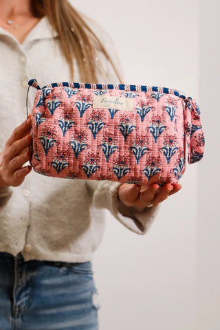 Quilted Pouch - Medium - Pink Daisies