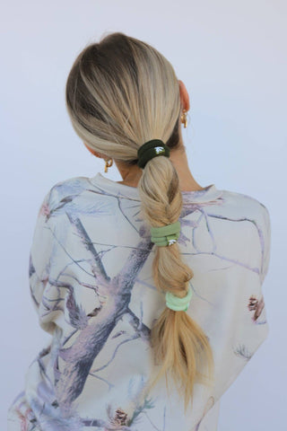 cute hair ties, colorful hair ties, thick hair ties, kaxi hair ties, hair ties that dont tip out your hair, hair ties that dont leave bumps in your hair, hair ties good for thick hair