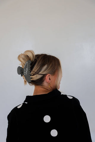 BLACK & WHITE POLKA DOT CLAW: MIDI