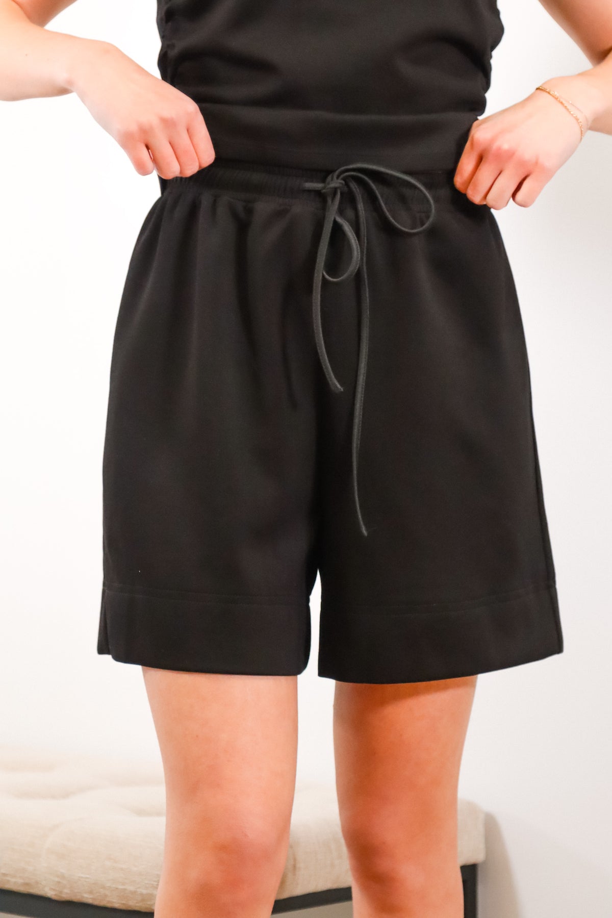 scuba knit elastic waistband with drawstring shorts includes side pockets