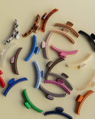 Shiny Midi Hold Everything Claw: LIGHT TORTOISE