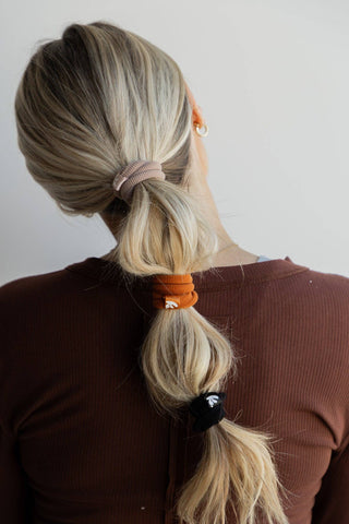 cute hair ties, colorful hair ties, thick hair ties, kaxi hair ties, hair ties that dont tip out your hair, hair ties that dont leave bumps in your hair, hair ties good for thick hair