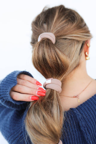 cute hair ties, colorful hair ties, thick hair ties, kaxi hair ties, hair ties that dont tip out your hair, hair ties that dont leave bumps in your hair, hair ties good for thick hair