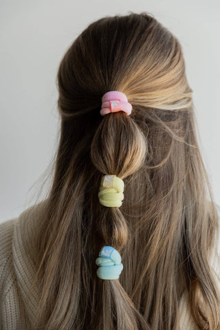 cute hair ties, colorful hair ties, thick hair ties, kaxi hair ties, hair ties that dont tip out your hair, hair ties that dont leave bumps in your hair, hair ties good for thick hair