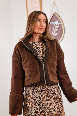 Cropped fall jacket, cropped brown jacket, brown jacket, fur brown jacket, comfortable brown coat, trendy coat