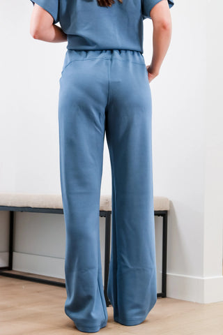 Lounge pants, cute lounge pants, blue lounge pants, comfy pants, cute sets, comfy sets, cute comfy sets, airport outfit, airport outfits, airport outfit inspo, cute blue sets, blue lounge set, cute blue lounge set