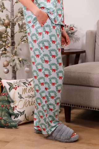 Wreath & Ribbons - Pajama Set