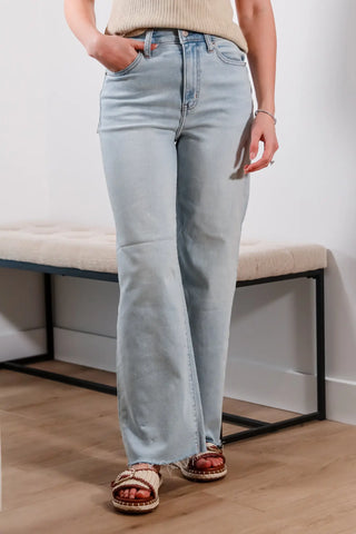 Light wash jeans, high rise jeans, summer jeans, full length jeans