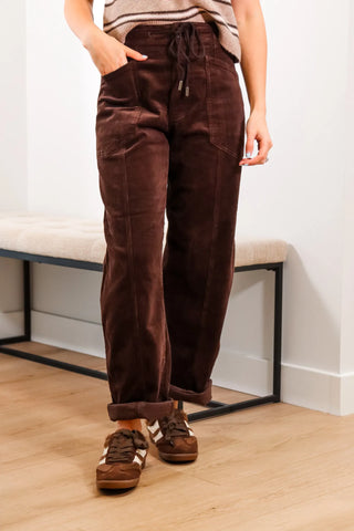 Brown Corduroy pants, Villa Drawstring Corduroy Pant, brown pants, ankle length pant, fall pants, cute corduroy pants, cute brown corduroy pants, daze pants, daze brown pants, daze corduroy pants, daze brown corduroy pants, daze denim pants, daze denim. brown pants, daze denim corduroy pants, daze denim brown corduroy pants, Merit slide plush, fuzzy sneakers, slip on sneakers, brown sneakers, cute sneakers, dolce vita slides, cute fall shoes, brown shoes, brown slip on shoes, brown slides, dolce vita shoes,