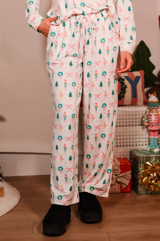 christmas pajama set, holiday pajama set, white pajama set, white and pink pajama set, bow pajama set, white and green pajama set, holiday gift ideas, birthday gift ideas