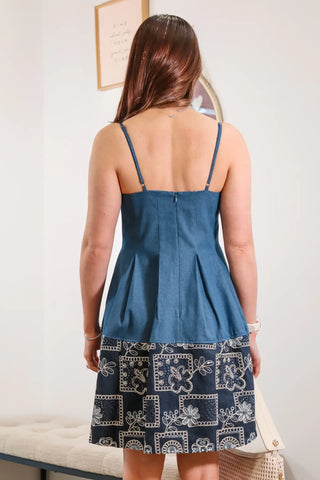 I'm Hosting - Midi Dress