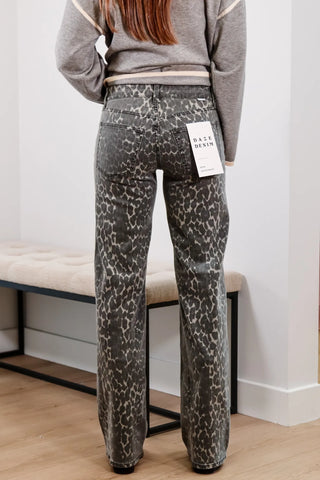 Leopard Print jeans, Daze Denim Jeans, Trending Jeans, Leopard jeans, Grey leopard print jeans, Daze Denim, Cool Cat Keeper Jeans 