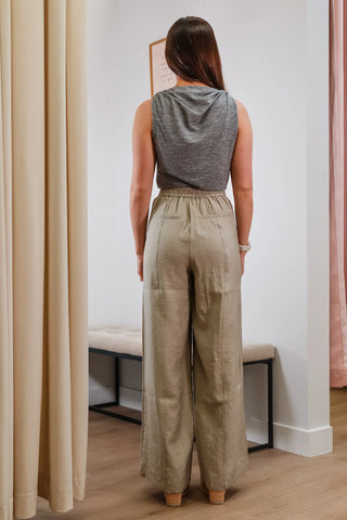 Work Trousers, Work Pants, work outfit inspo, Flowy spring pants, spring pants, spring break outfit inspo, summer pants