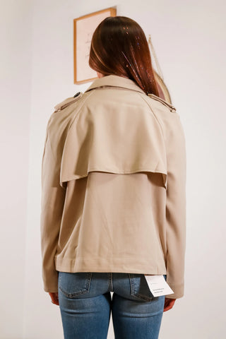 Fall Trench Coat, Trench coat, Cream coat, Aesthetic coat, Fall outfit inspo, Work outfit inspo, coats, coats inspo