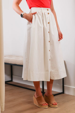 White Midi skirt, white button down skirt, White spring skirt, Spring skirt, Skirt, White skirt, Spring break outfit inspo, White skirt.