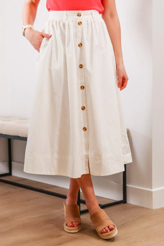 White Midi skirt, white button down skirt, White spring skirt, Spring skirt, Skirt, White skirt, Spring break outfit inspo, White skirt.
