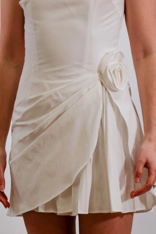Graduation dress, grad dress inspo, dress indoor, white mini dress, party dress, first communion dress, conformation dress, bridal shower dress, white dress, 