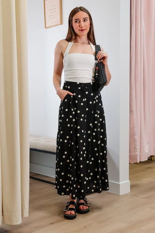 White halter top, halter top, summer top, summer outfit inspiration, cute tops