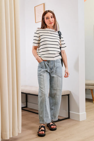Classic stripped tee, T-shirt, Casual summer fit, Spring fit inspo, Fit inspo, basic but cute tees, stripped tees, perfect summer fit, outfits for shopping, summer fit inspo