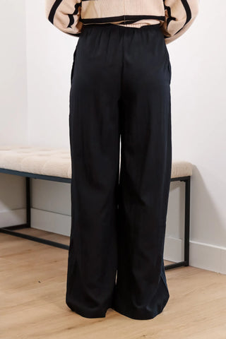 Classy Black Pants, Black pants, Comfortable black pants, summer night fit inspo, work pants, office casual pants, black relaxed pants