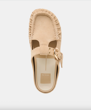 Dolce vita shoes, dolce vita clogs, tan dolce vita clogs, beige dolce vita clogs, dolce vita shoes, cute slip on shoes, dolce vita shoes near me