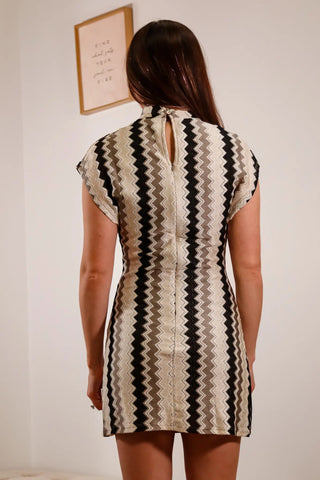 Holiday dress, mini dress, fall outfit inspo, dress inspo, fall mini dress, trending mini dresses, mini dress for winter, borwn mini dress, cream mini dress, zig zig dress