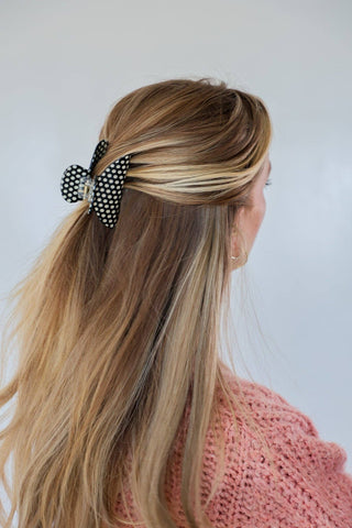 BLACK & WHITE POLKA DOT CLAW: OVERSIZED