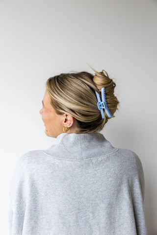 Shiny Midi Hold Everything Claw: LIGHT TORTOISE